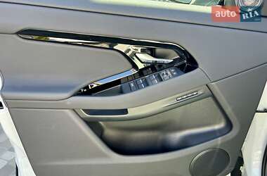 Внедорожник / Кроссовер Land Rover Range Rover Evoque 2024 в 