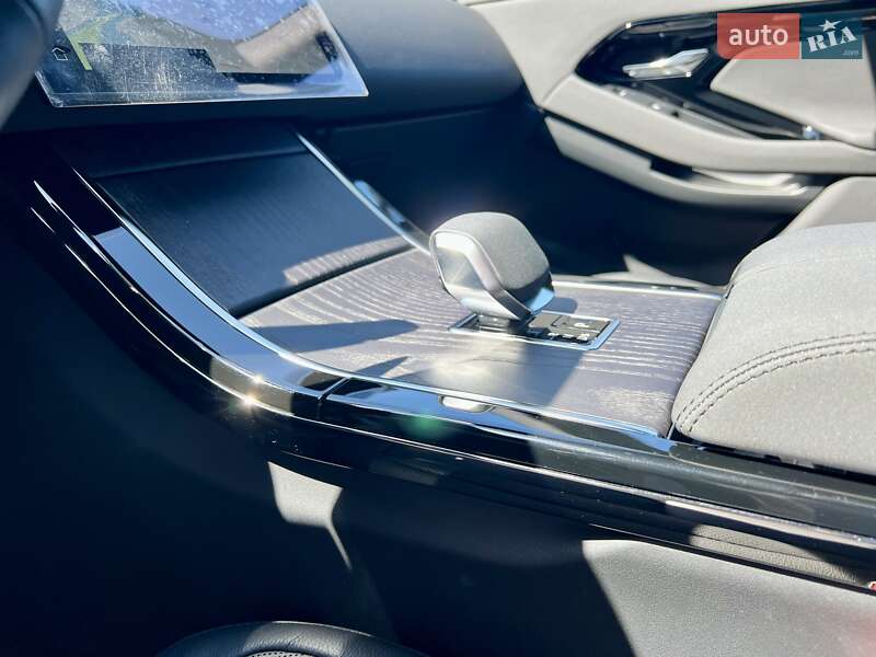 Внедорожник / Кроссовер Land Rover Range Rover Evoque 2024 в Киеве фото 22 Внедорожник / Кроссовер Land Rover Range Rover Evoque 2024 в Киеве