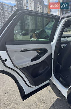 Внедорожник / Кроссовер Land Rover Range Rover Evoque 2021 в 