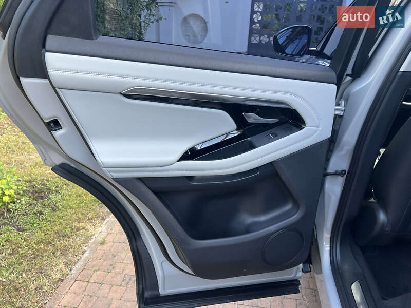 Внедорожник / Кроссовер Land Rover Range Rover Evoque 2020 в Киеве