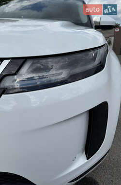 Позашляховик / Кросовер Land Rover Range Rover Evoque 2020 в 
