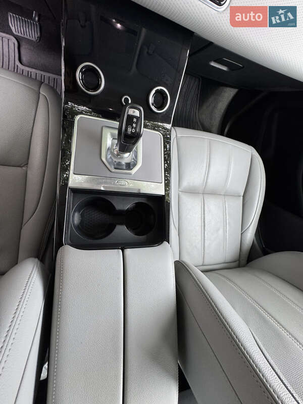 Внедорожник / Кроссовер Land Rover Range Rover Evoque 2020 в Умани фото 41 Внедорожник / Кроссовер Land Rover Range Rover Evoque 2020 в Умани