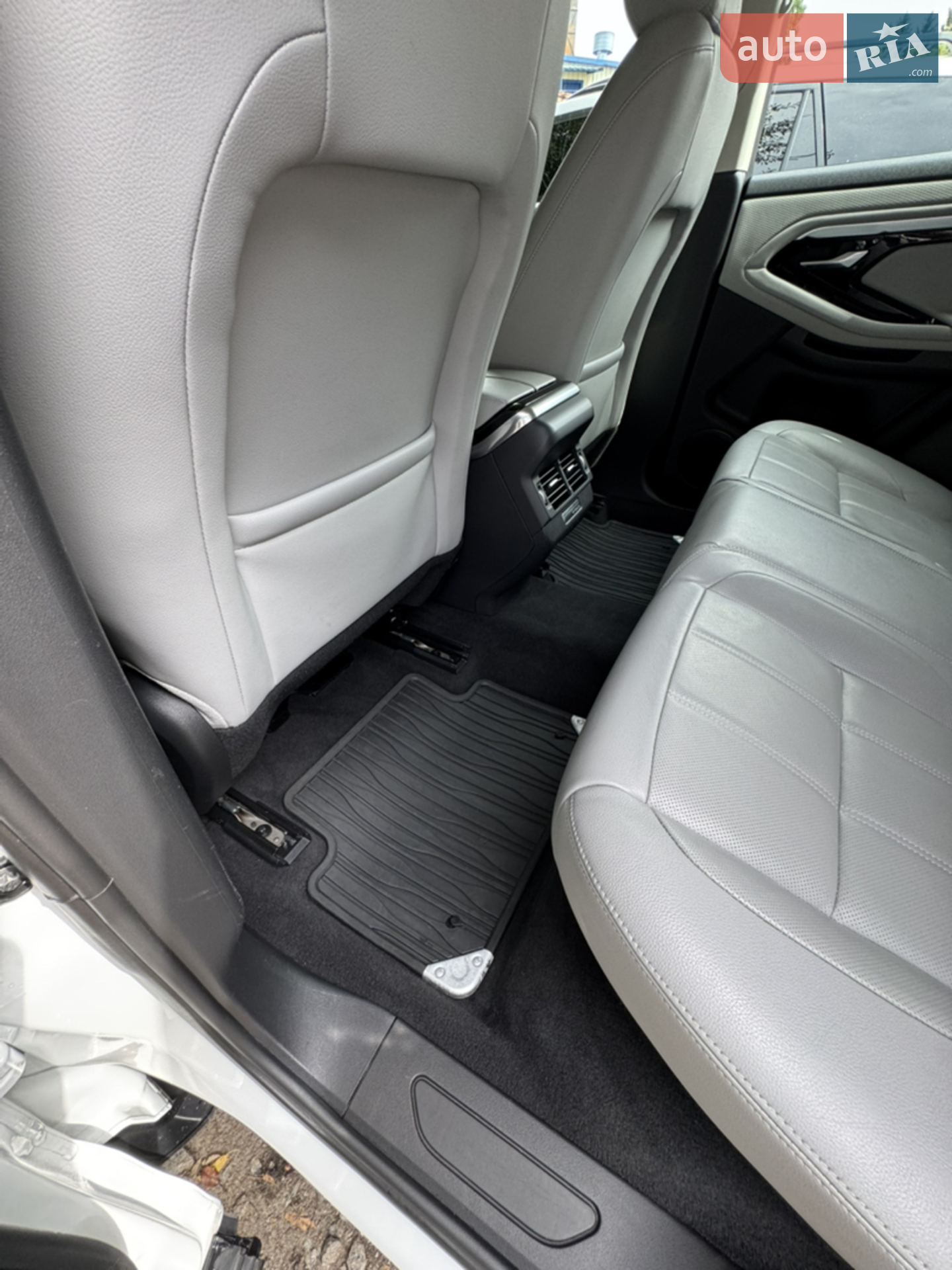 2020 Land Rover Range Rover Evoque - мініатюра 47