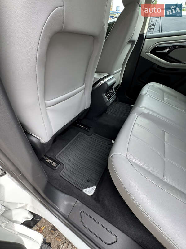 Внедорожник / Кроссовер Land Rover Range Rover Evoque 2020 в Умани фото 47 Внедорожник / Кроссовер Land Rover Range Rover Evoque 2020 в Умани