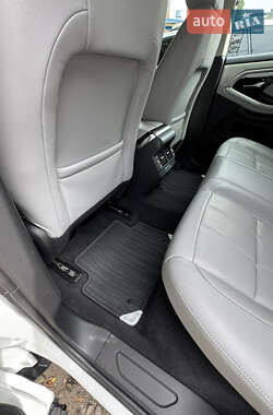 Позашляховик / Кросовер Land Rover Range Rover Evoque 2020 в 