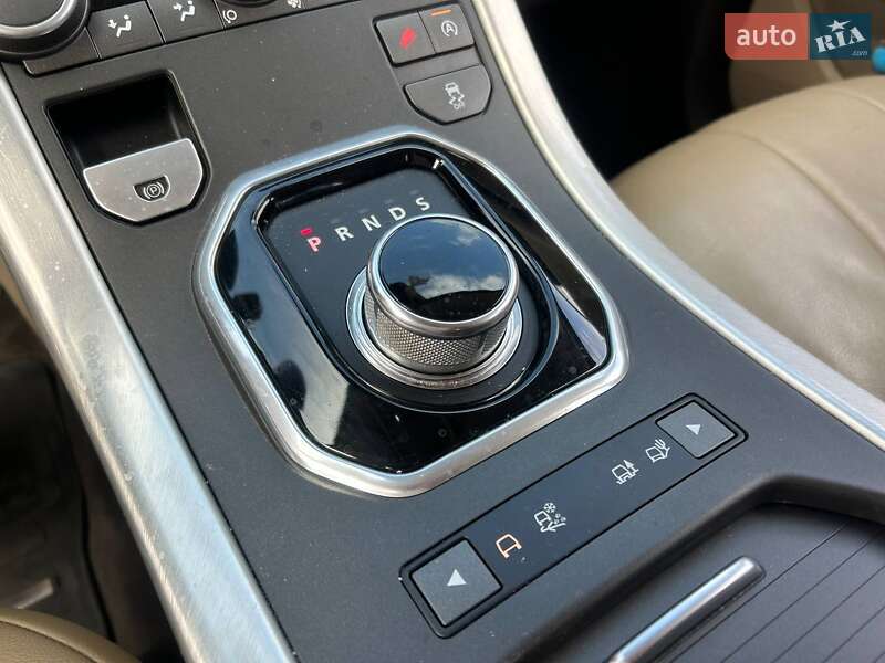 Внедорожник / Кроссовер Land Rover Range Rover Evoque 2016 в Киеве