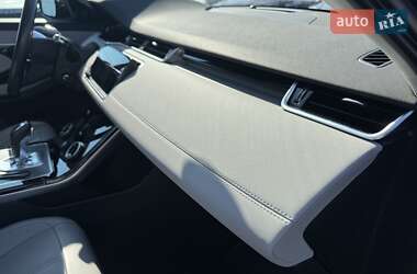 Позашляховик / Кросовер Land Rover Range Rover Evoque 2019 в 
