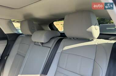 Позашляховик / Кросовер Land Rover Range Rover Evoque 2019 в 