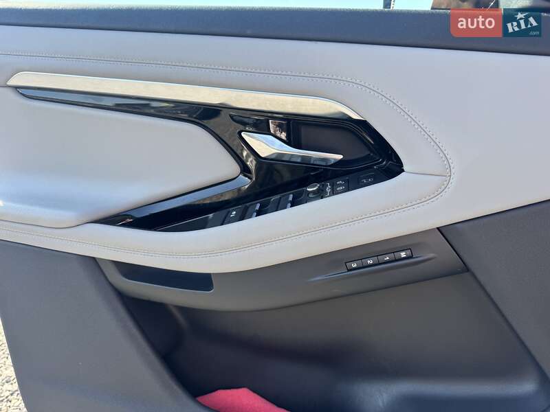 Внедорожник / Кроссовер Land Rover Range Rover Evoque 2019 в Тернополе