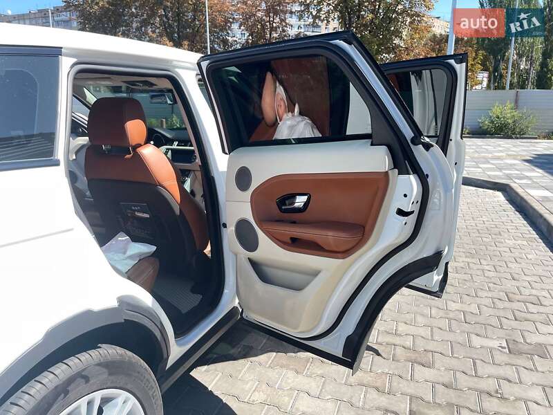 Внедорожник / Кроссовер Land Rover Range Rover Evoque 2012 в Кривом Роге фото 16 Внедорожник / Кроссовер Land Rover Range Rover Evoque 2012 в Кривом Роге