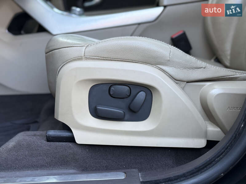 Внедорожник / Кроссовер Land Rover Range Rover Evoque 2012 в Киеве