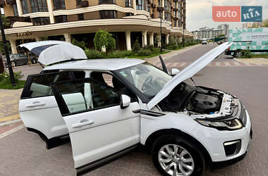 Внедорожник / Кроссовер Land Rover Range Rover Evoque 2017 в 