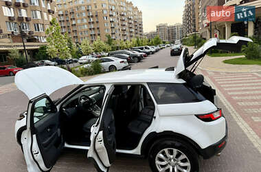 Внедорожник / Кроссовер Land Rover Range Rover Evoque 2017 в 