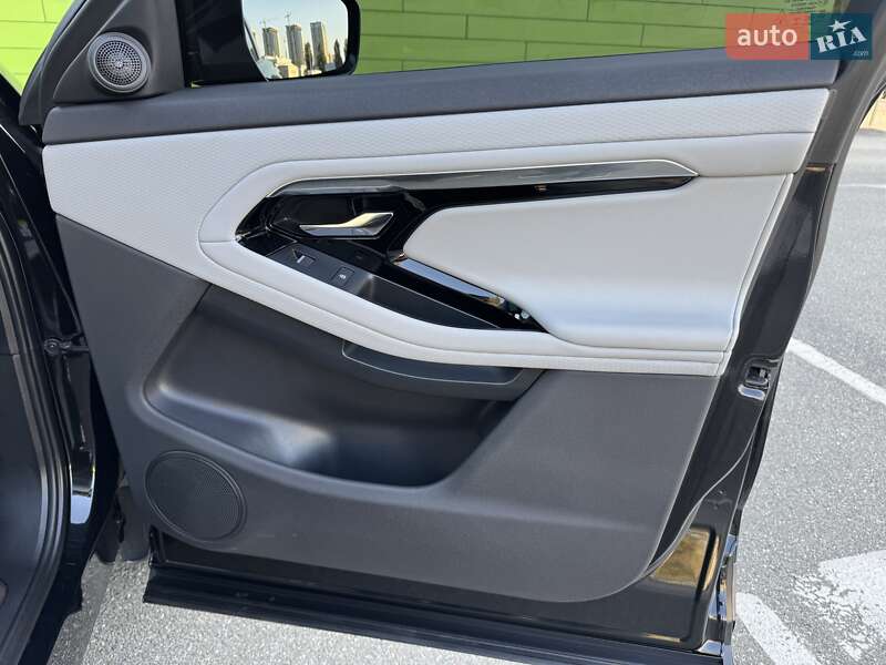 Внедорожник / Кроссовер Land Rover Range Rover Evoque 2021 в Киеве