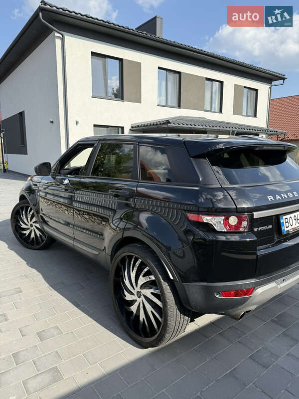 Внедорожник / Кроссовер Land Rover Range Rover Evoque 2014 в Тернополе