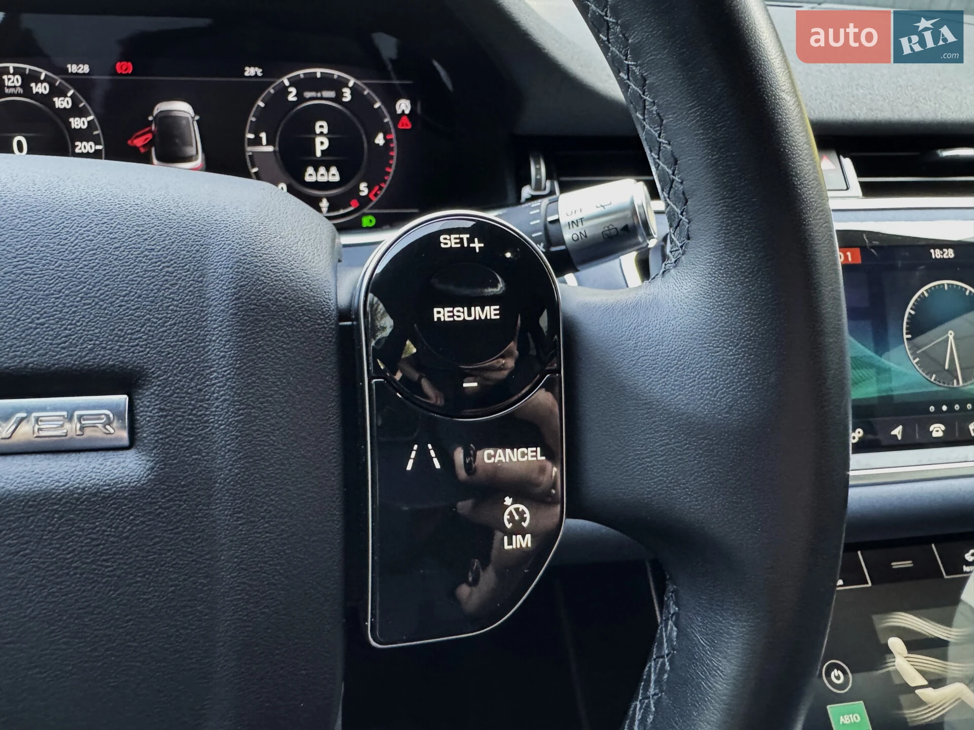 2019 Land Rover Range Rover Evoque - мініатюра 44