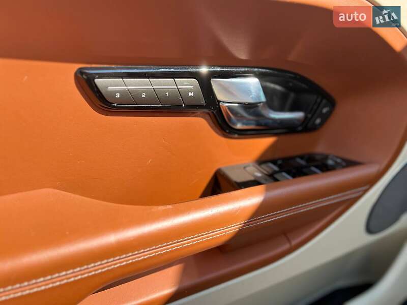 Внедорожник / Кроссовер Land Rover Range Rover Evoque 2013 в Киеве фото 8 Внедорожник / Кроссовер Land Rover Range Rover Evoque 2013 в Киеве