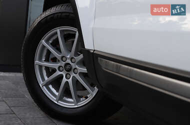 Внедорожник / Кроссовер Land Rover Range Rover Evoque 2014 в 