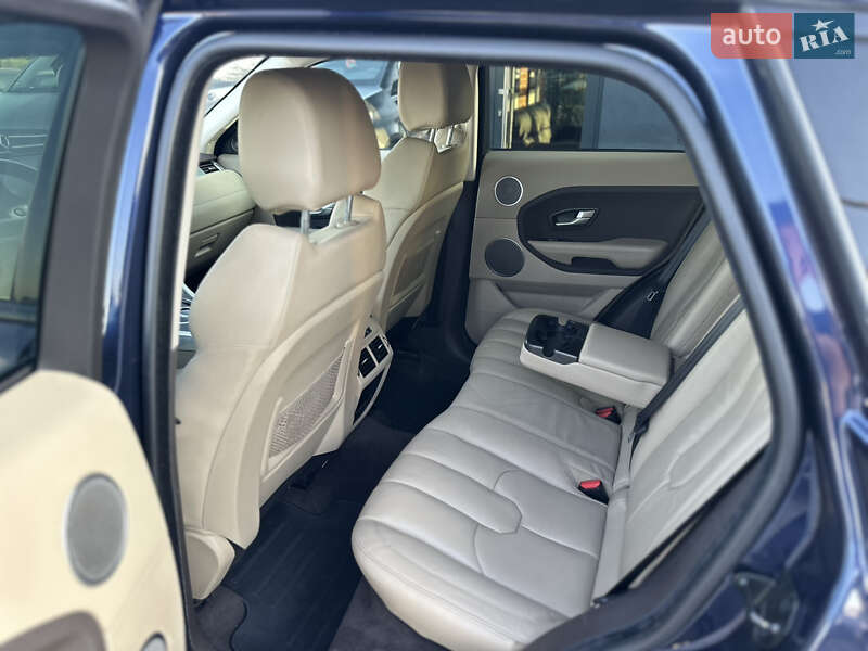 Внедорожник / Кроссовер Land Rover Range Rover Evoque 2015 в Ровно