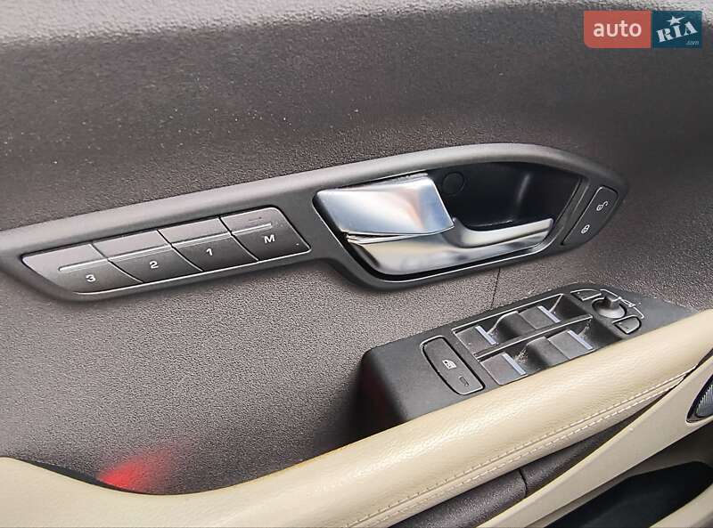 Внедорожник / Кроссовер Land Rover Range Rover Evoque 2011 в Житомире