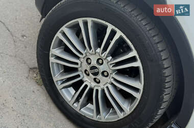 Внедорожник / Кроссовер Land Rover Range Rover Evoque 2012 в 