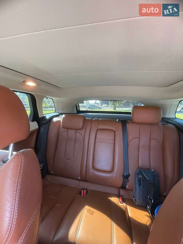 Внедорожник / Кроссовер Land Rover Range Rover Evoque 2012 в Киеве