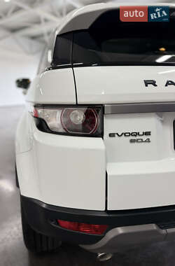 Позашляховик / Кросовер Land Rover Range Rover Evoque 2012 в 