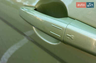 Позашляховик / Кросовер Land Rover Range Rover Evoque 2012 в 