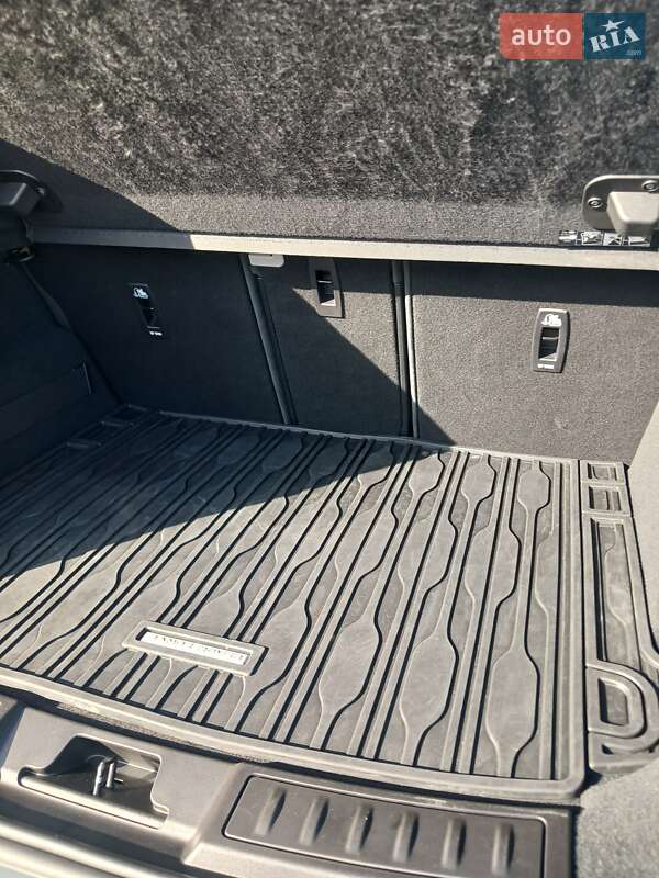 Внедорожник / Кроссовер Land Rover Range Rover Evoque 2020 в Киеве