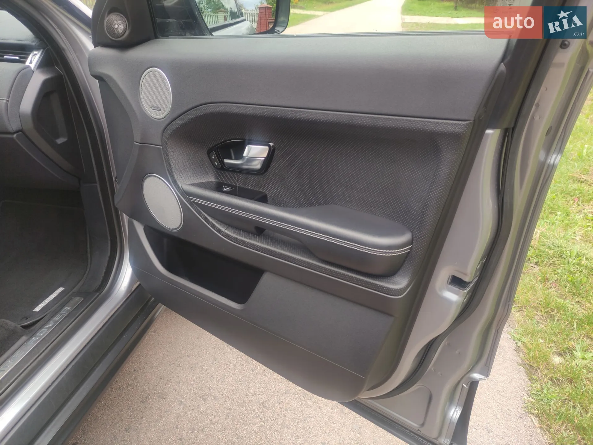 2012 Land Rover Range Rover Evoque - мініатюра 22