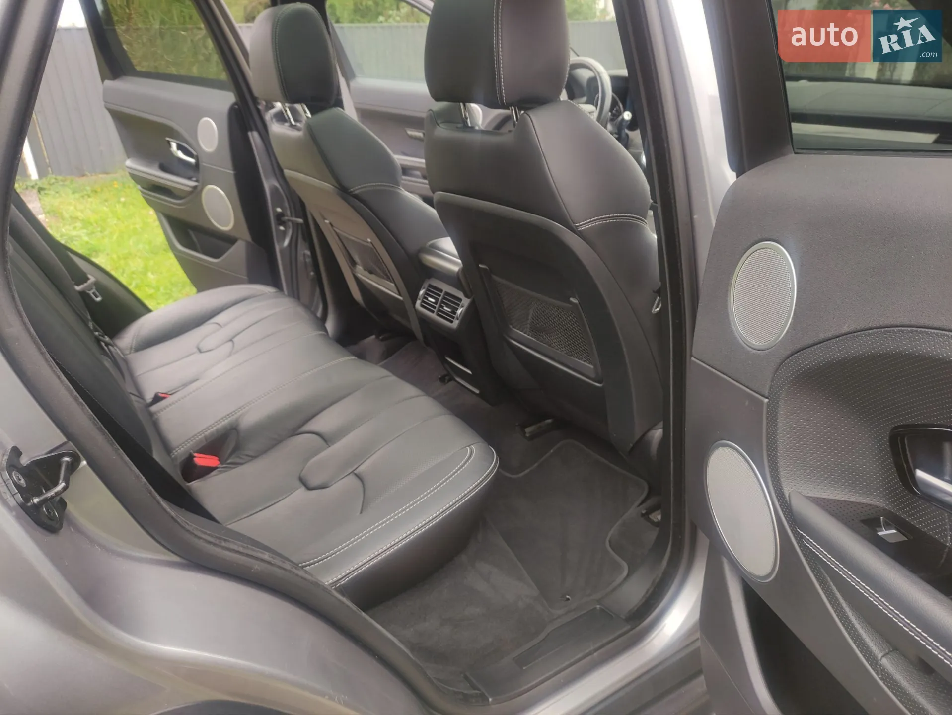 2012 Land Rover Range Rover Evoque - мініатюра 25