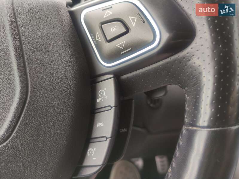 Внедорожник / Кроссовер Land Rover Range Rover Evoque 2012 в Калуше фото 38 Внедорожник / Кроссовер Land Rover Range Rover Evoque 2012 в Калуше