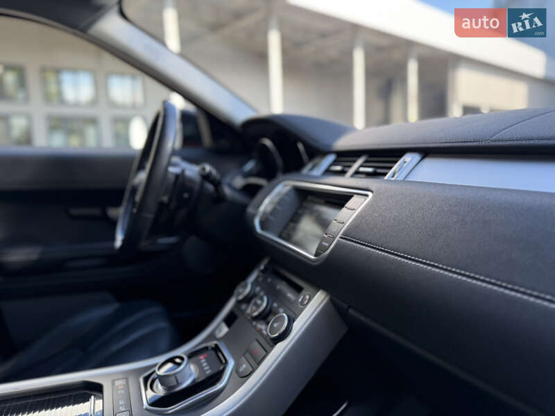 Внедорожник / Кроссовер Land Rover Range Rover Evoque 2015 в Киеве