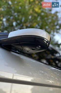 Внедорожник / Кроссовер Land Rover Range Rover Evoque 2014 в 