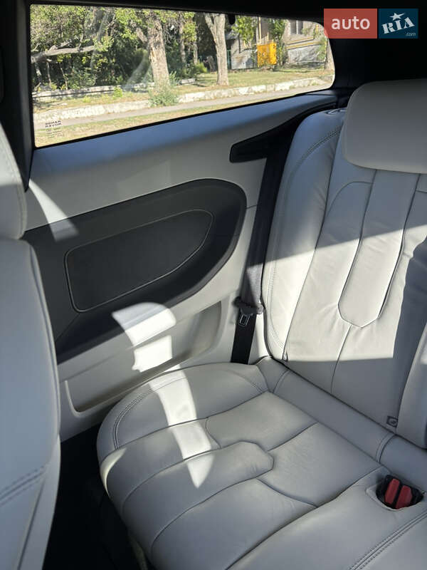 Внедорожник / Кроссовер Land Rover Range Rover Evoque 2011 в Днепре фото 21 Внедорожник / Кроссовер Land Rover Range Rover Evoque 2011 в Днепре
