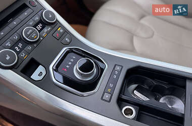 Позашляховик / Кросовер Land Rover Range Rover Evoque 2014 в 