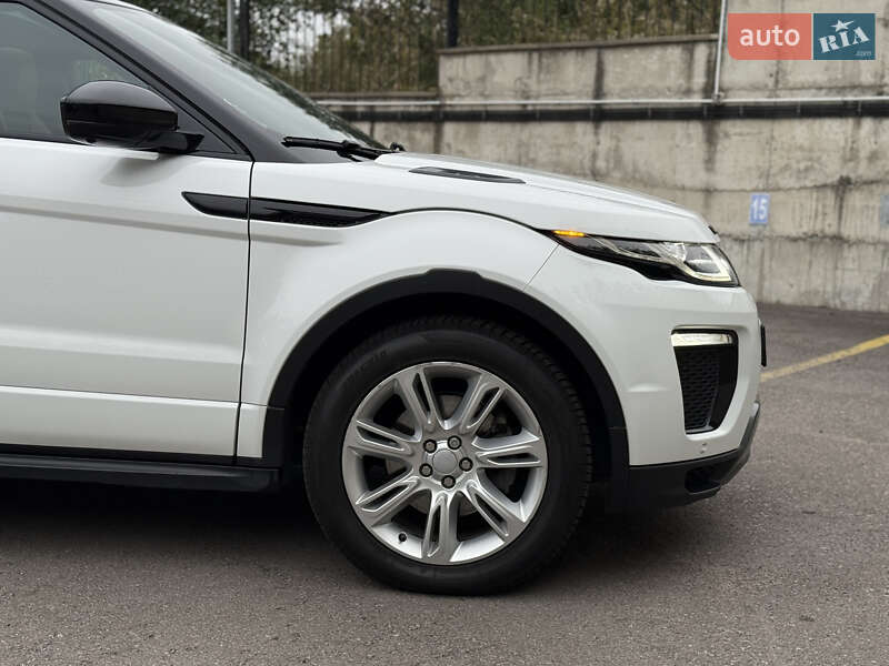 Внедорожник / Кроссовер Land Rover Range Rover Evoque 2015 в Ровно