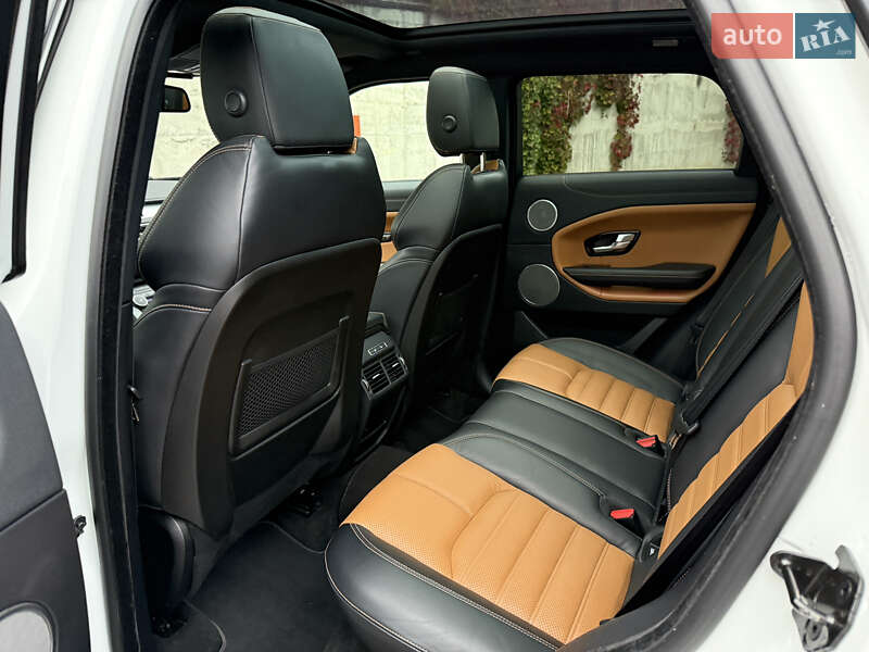 Внедорожник / Кроссовер Land Rover Range Rover Evoque 2015 в Ровно