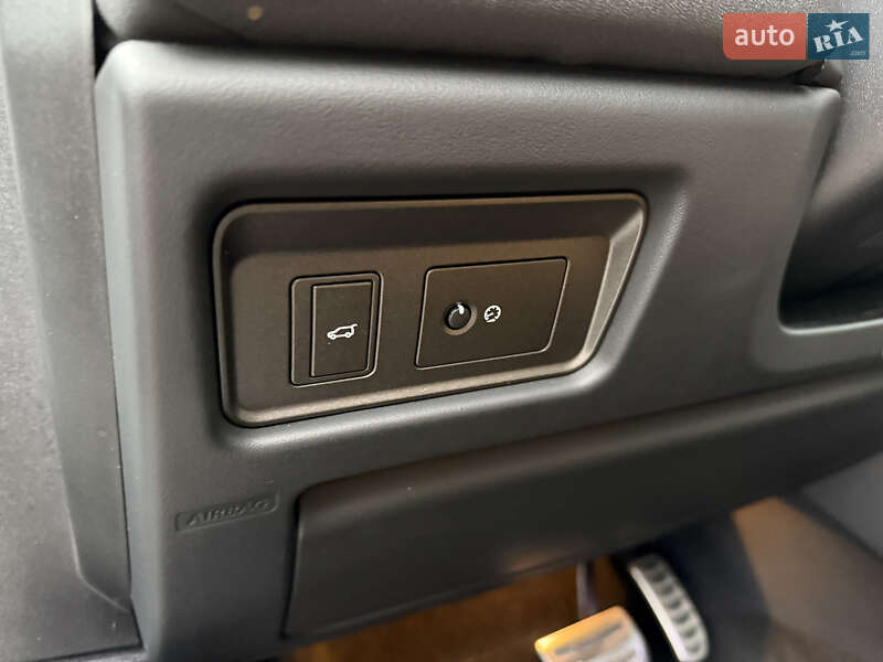 Внедорожник / Кроссовер Land Rover Range Rover Evoque 2015 в Ровно