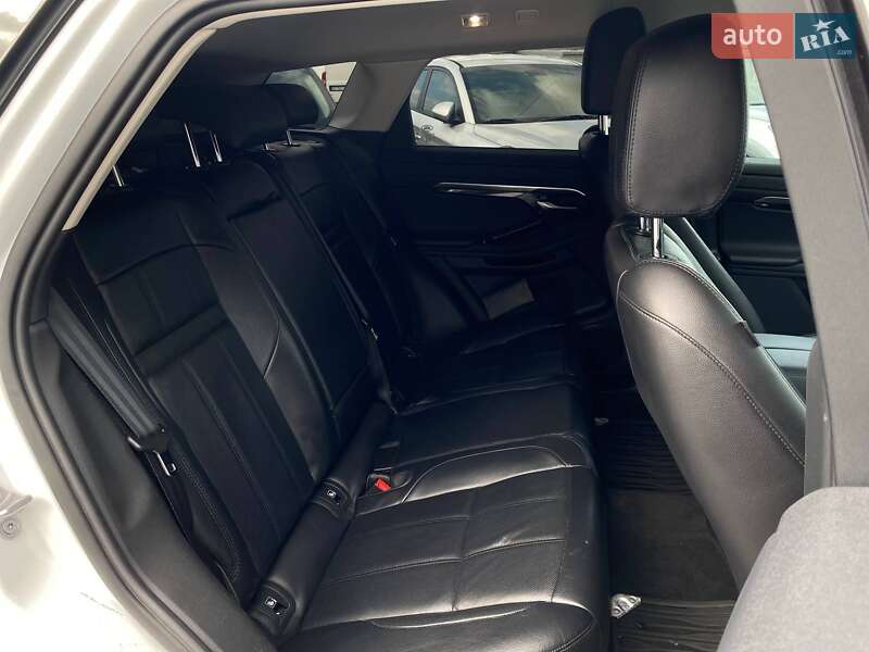Внедорожник / Кроссовер Land Rover Range Rover Evoque 2020 в Киеве