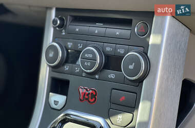 Внедорожник / Кроссовер Land Rover Range Rover Evoque 2012 в 