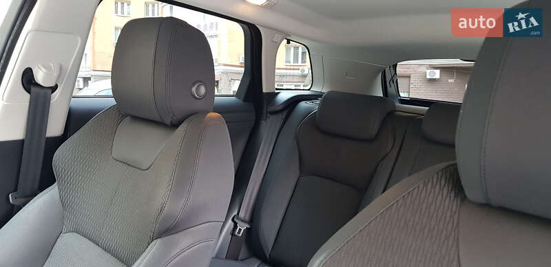 Позашляховик / Кросовер Land Rover Range Rover Evoque 2018 в Львові