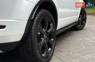 Внедорожник / Кроссовер Land Rover Range Rover Evoque 2014 в 