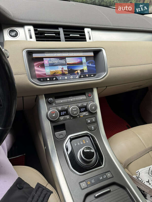 Позашляховик / Кросовер Land Rover Range Rover Evoque 2016 в Києві