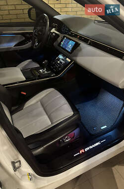 Внедорожник / Кроссовер Land Rover Range Rover Evoque 2023 в 