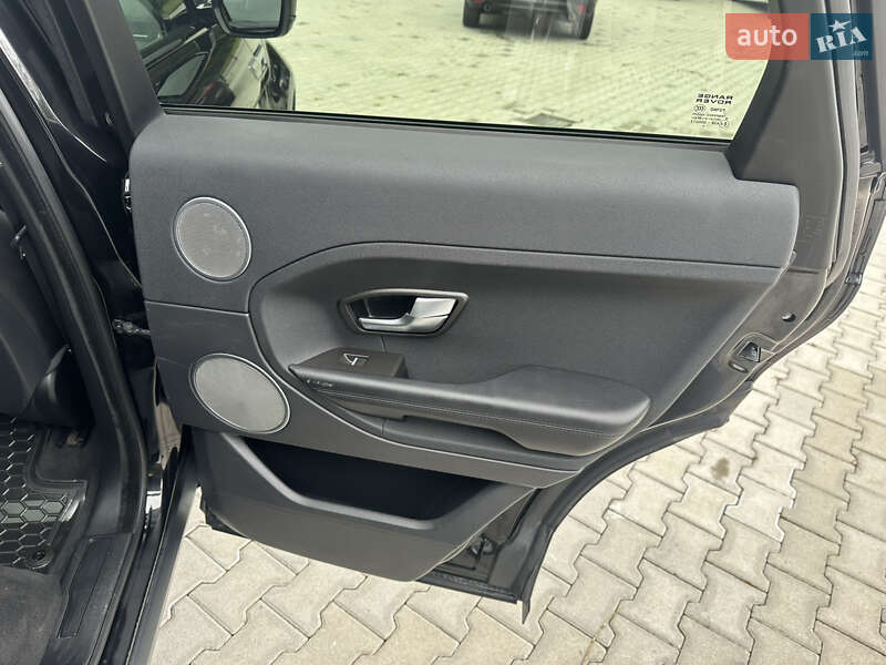 Позашляховик / Кросовер Land Rover Range Rover Evoque 2015 в Чернівцях