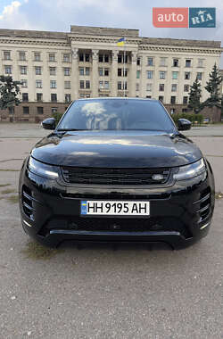 Позашляховик / Кросовер Land Rover Range Rover Evoque 2024 в 