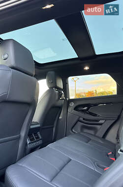 Позашляховик / Кросовер Land Rover Range Rover Evoque 2024 в 