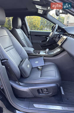 Позашляховик / Кросовер Land Rover Range Rover Evoque 2024 в 