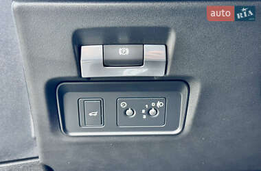 Позашляховик / Кросовер Land Rover Range Rover Evoque 2020 в  фото 34 Позашляховик / Кросовер Land Rover Range Rover Evoque 2020 в